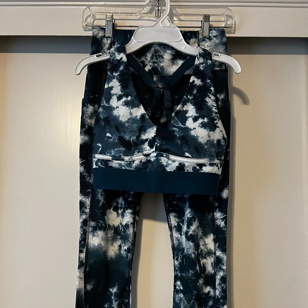 Fabletics small All Day Every Day Bra & Oasis 7/8 Leggings grotto magma